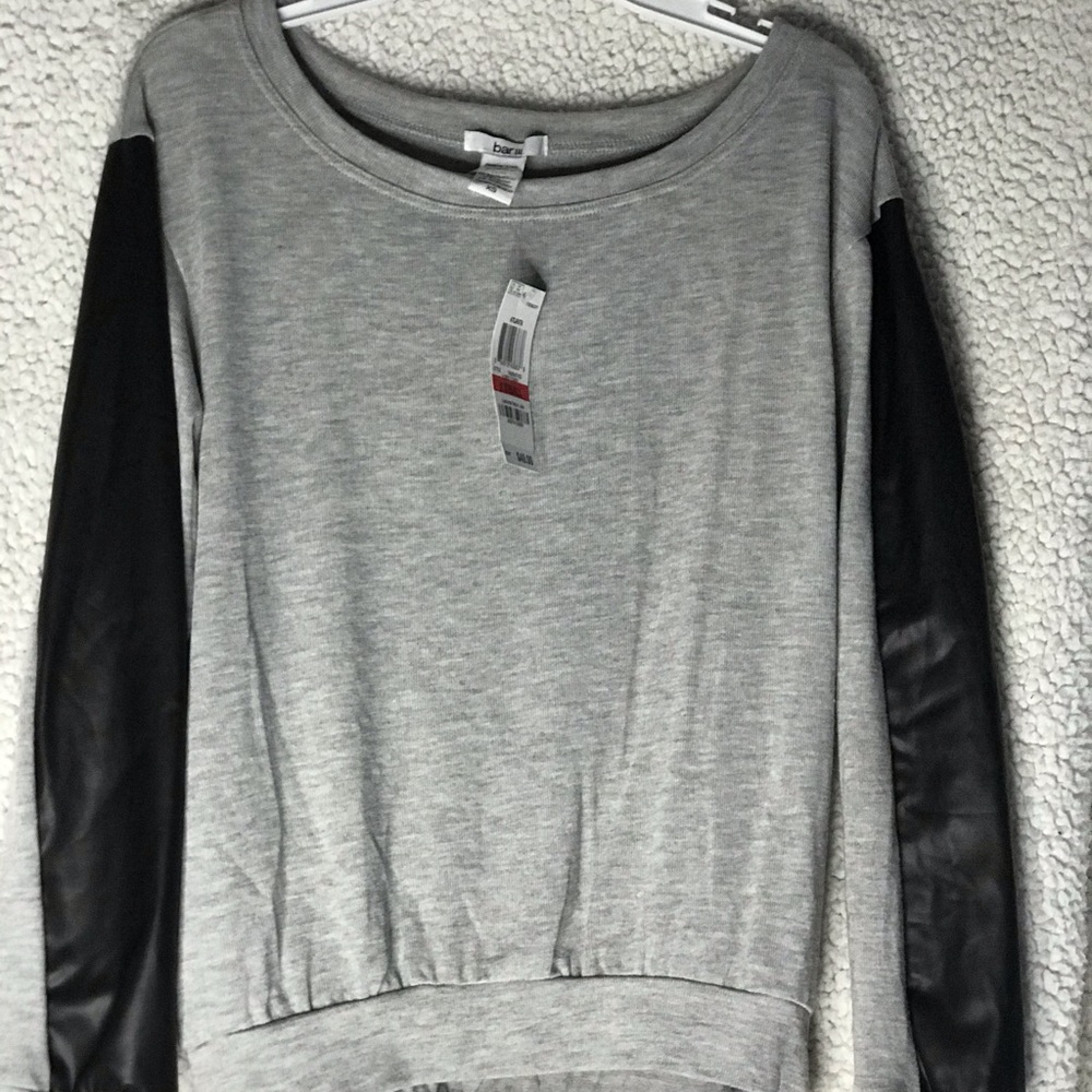 Grey long sleeve, faux leather lined sleeve